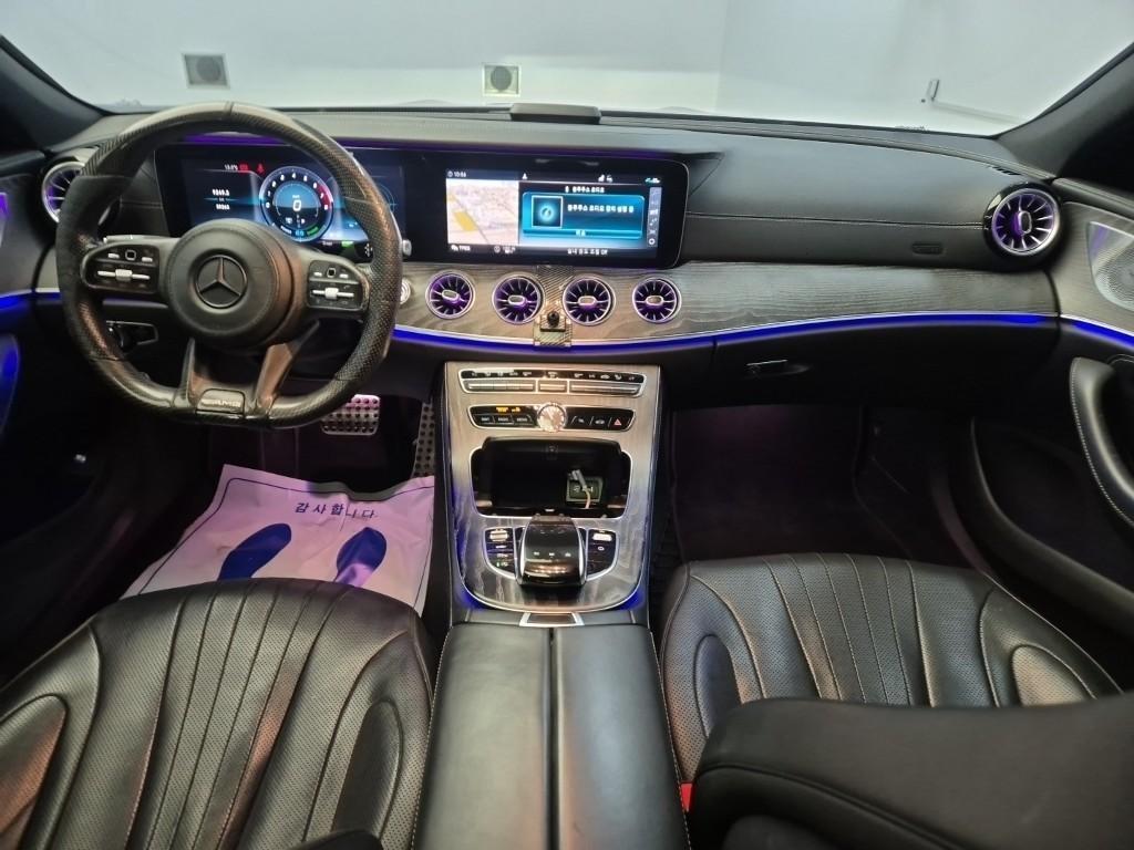 Mercedes Benz CLS Class - Vista 7