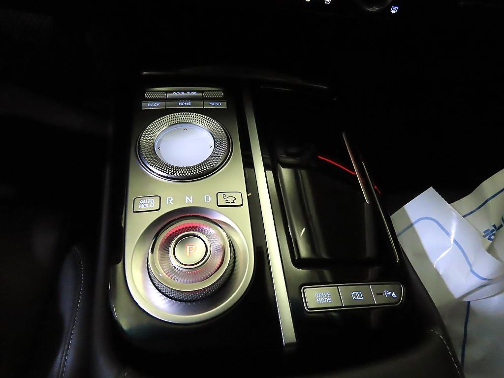 Genesis G80 - Vista 12