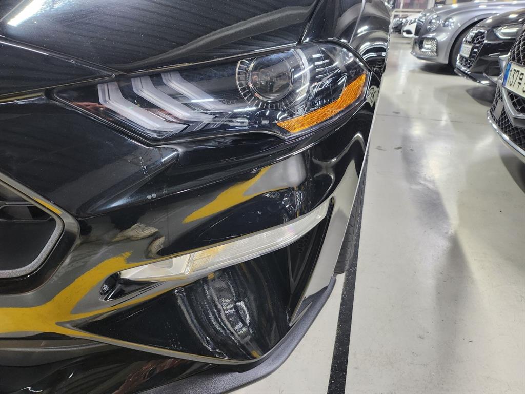 Ford Mustang - Vista 4