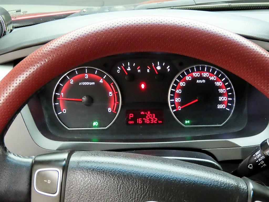 Ssangyong Korando - Vista 5