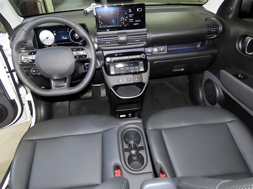 HYUNDAI Casper - Vista 10