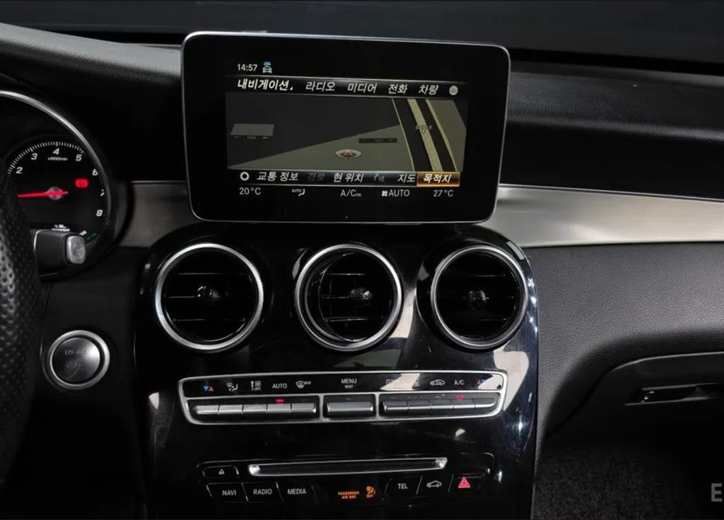 Mercedes Benz GLC Class 2018 Blanco - Importación desde Corea - HF Imports Iquique - Foto 14