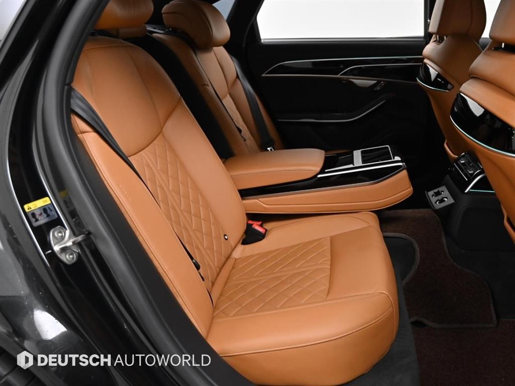 Audi A8 - Vista 12