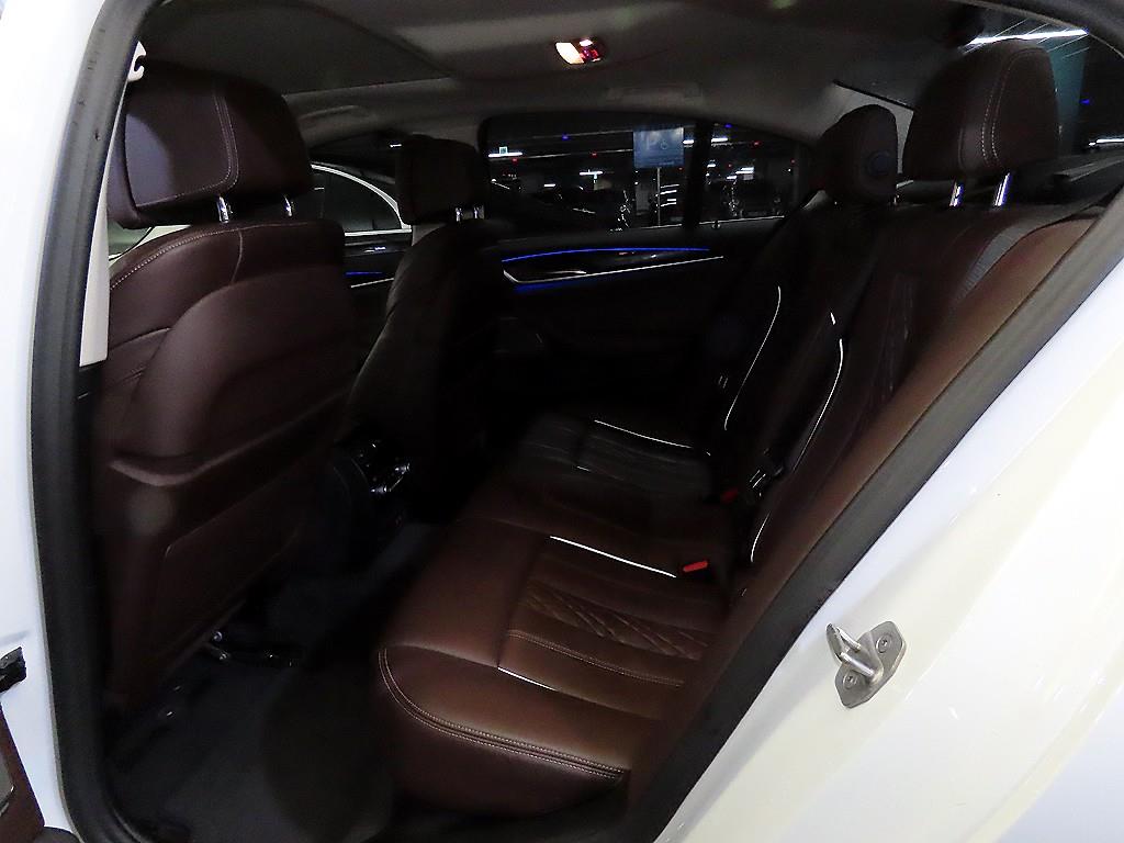 BMW 5 Series - Vista 7