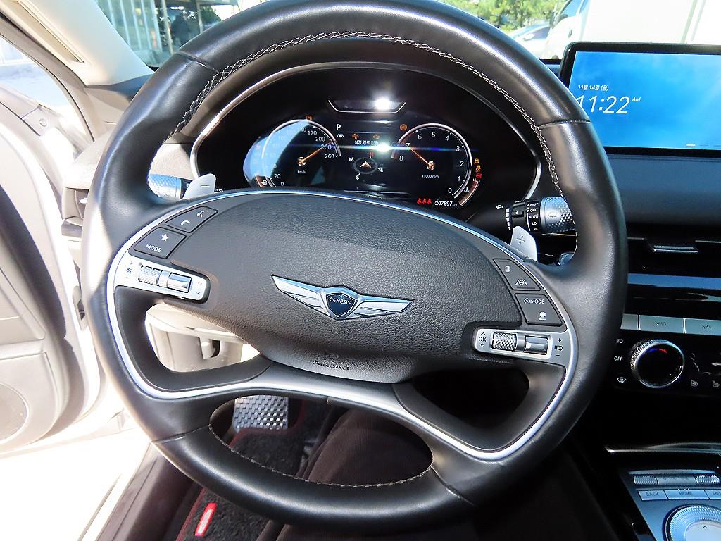 Genesis G80 - Vista 8