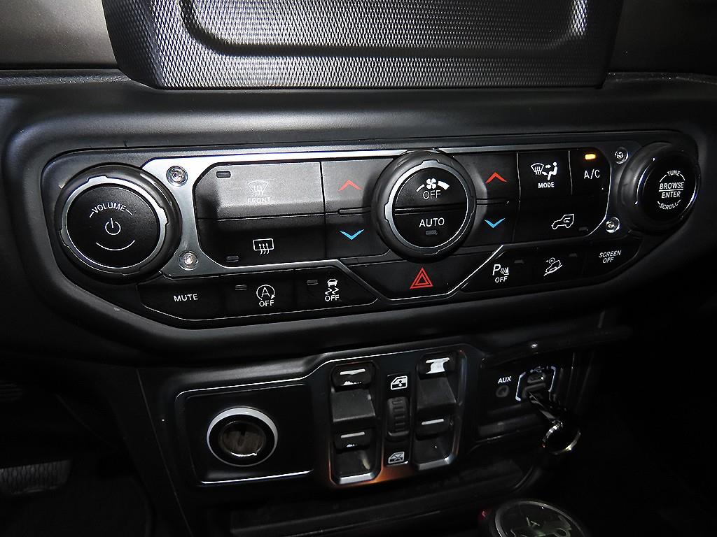 Jeep Wrangler 2018 Gris - Importación desde Corea - HF Imports Iquique - Foto 15