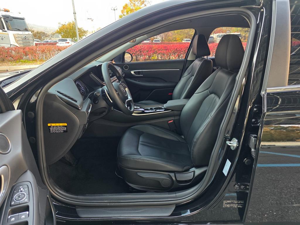 HYUNDAI Sonata - Vista 7