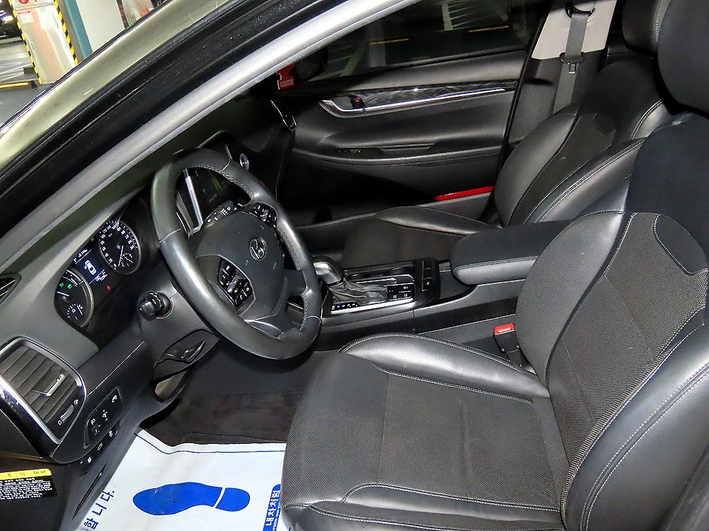 HYUNDAI Grandeur - Vista 6