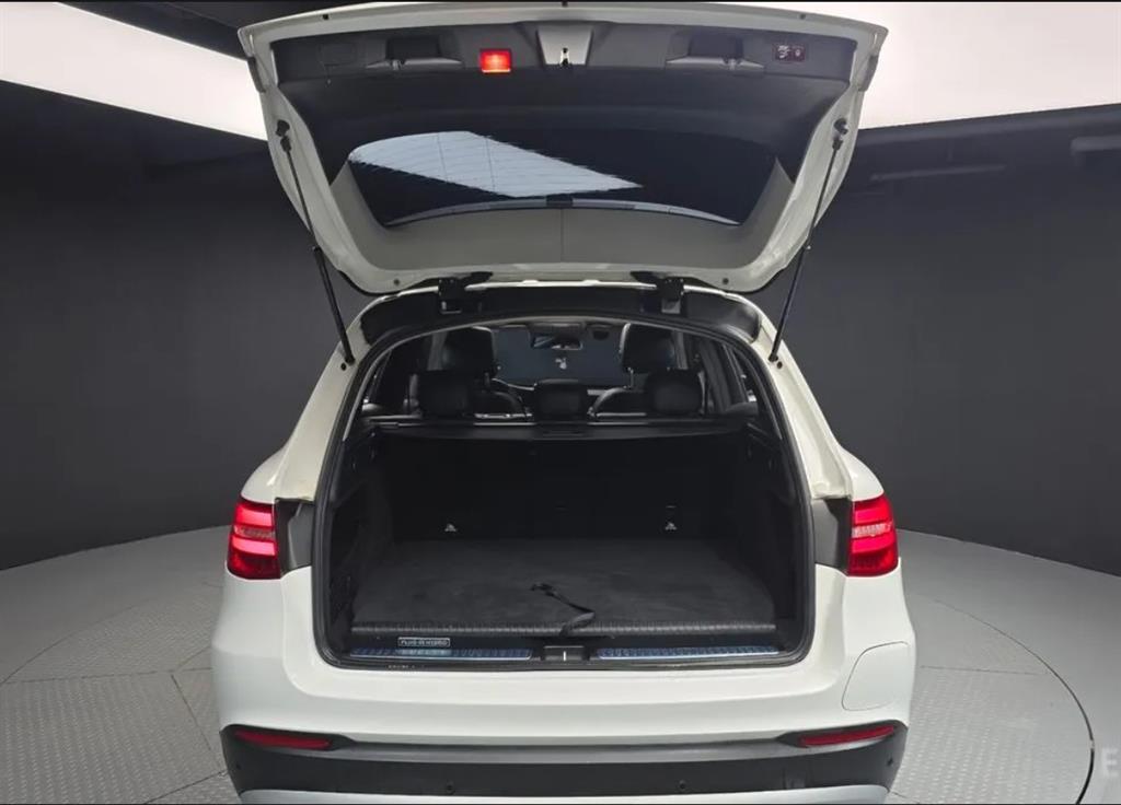 Mercedes Benz GLC Class 2018 Blanco - Importación desde Corea - HF Imports Iquique - Foto 20