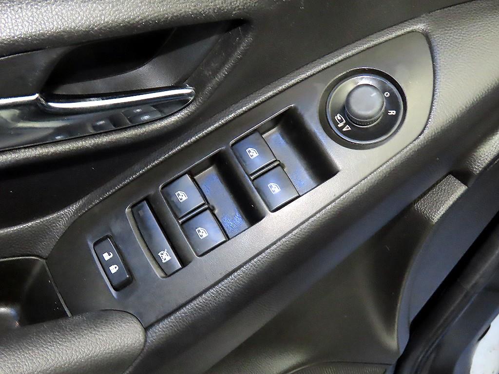 Chevrolet Trax 2018 Negro - Importación desde Corea - HF Imports Iquique - Foto 13