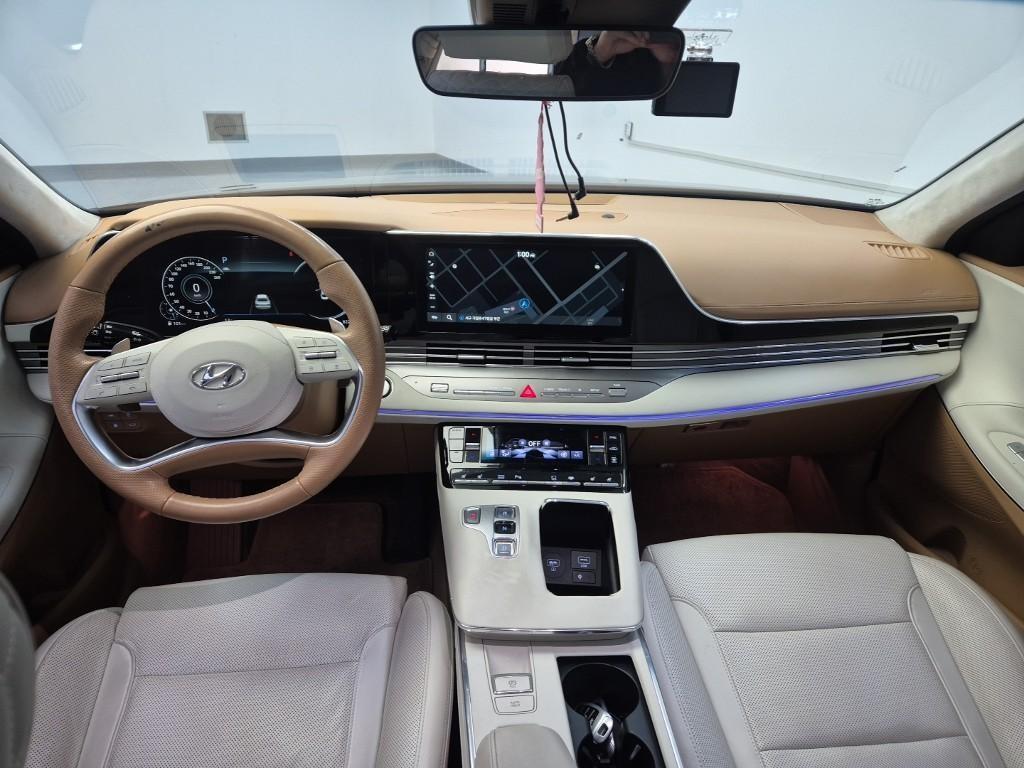 HYUNDAI Grandeur - Vista 5