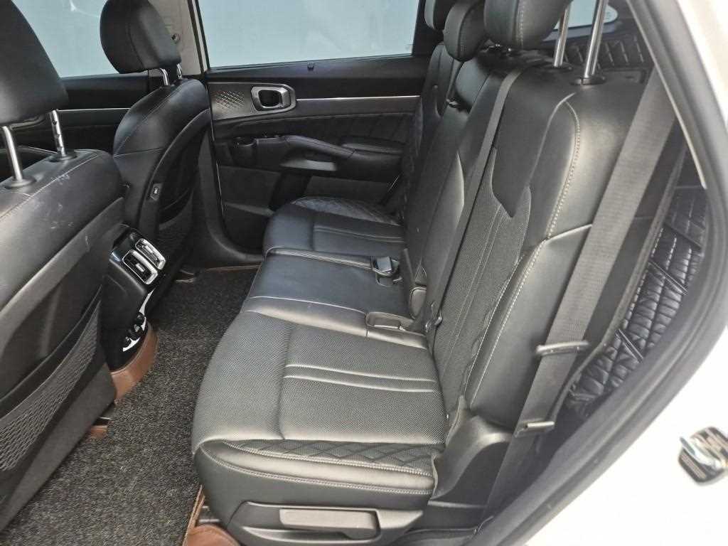KIA Sorento - Vista 12