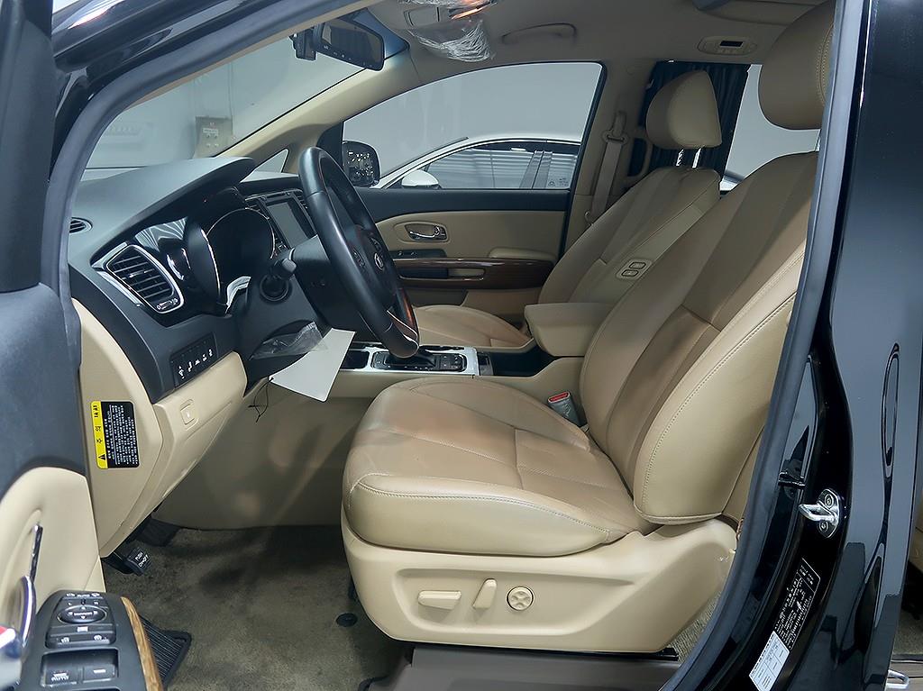 KIA Carnival 2018 Negro - Importación desde Corea - HF Imports Iquique - Foto 11