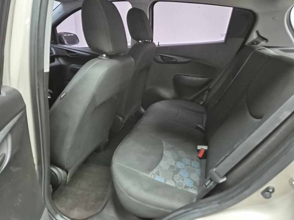 Chevrolet Spark - Vista 12