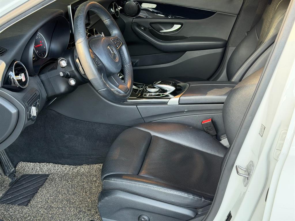 Mercedes Benz C Class - Vista 6