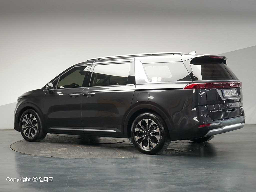 KIA Carnival - Vista 2