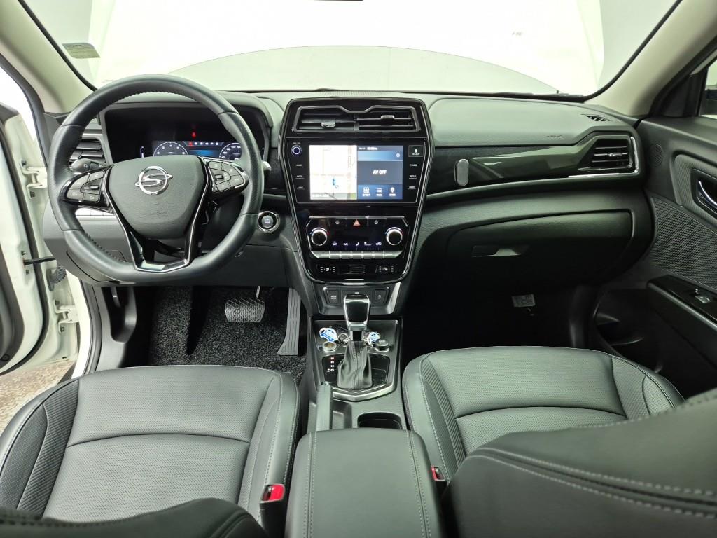 Ssangyong Tivoli - Vista 5