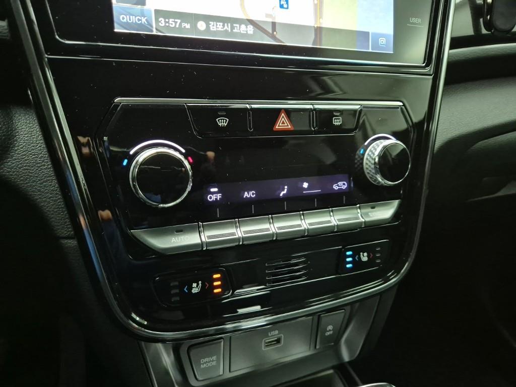 Ssangyong Tivoli - Vista 10