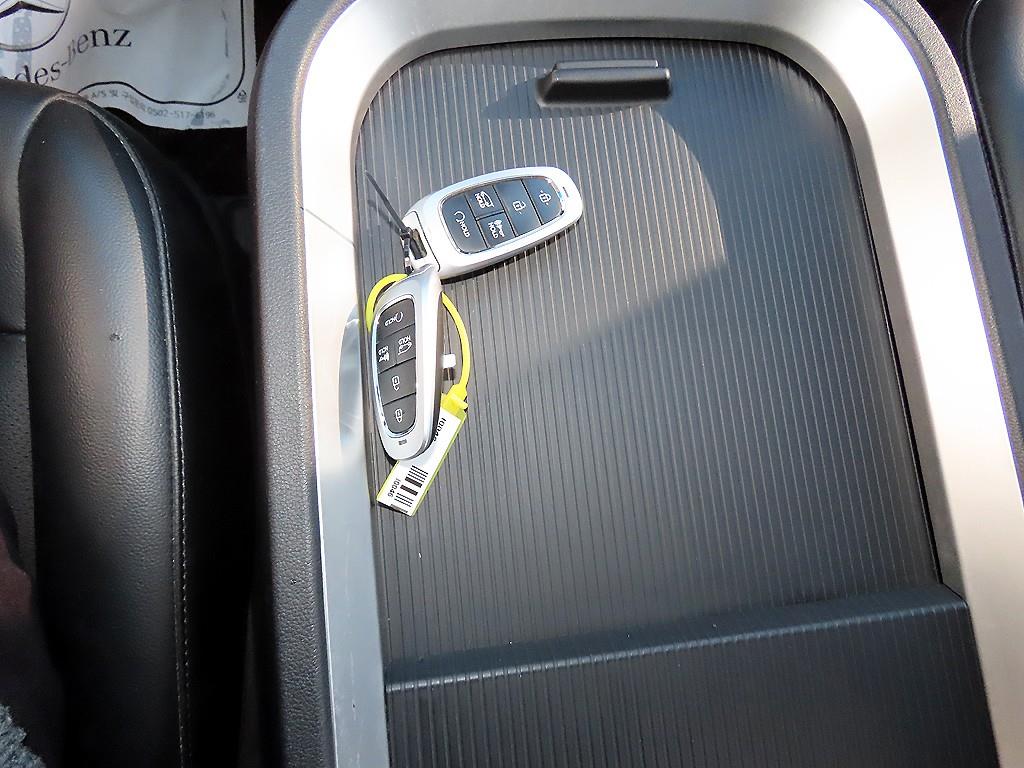 HYUNDAI Staria 2022 Negro - Importación desde Corea - HF Imports Iquique - Foto 17