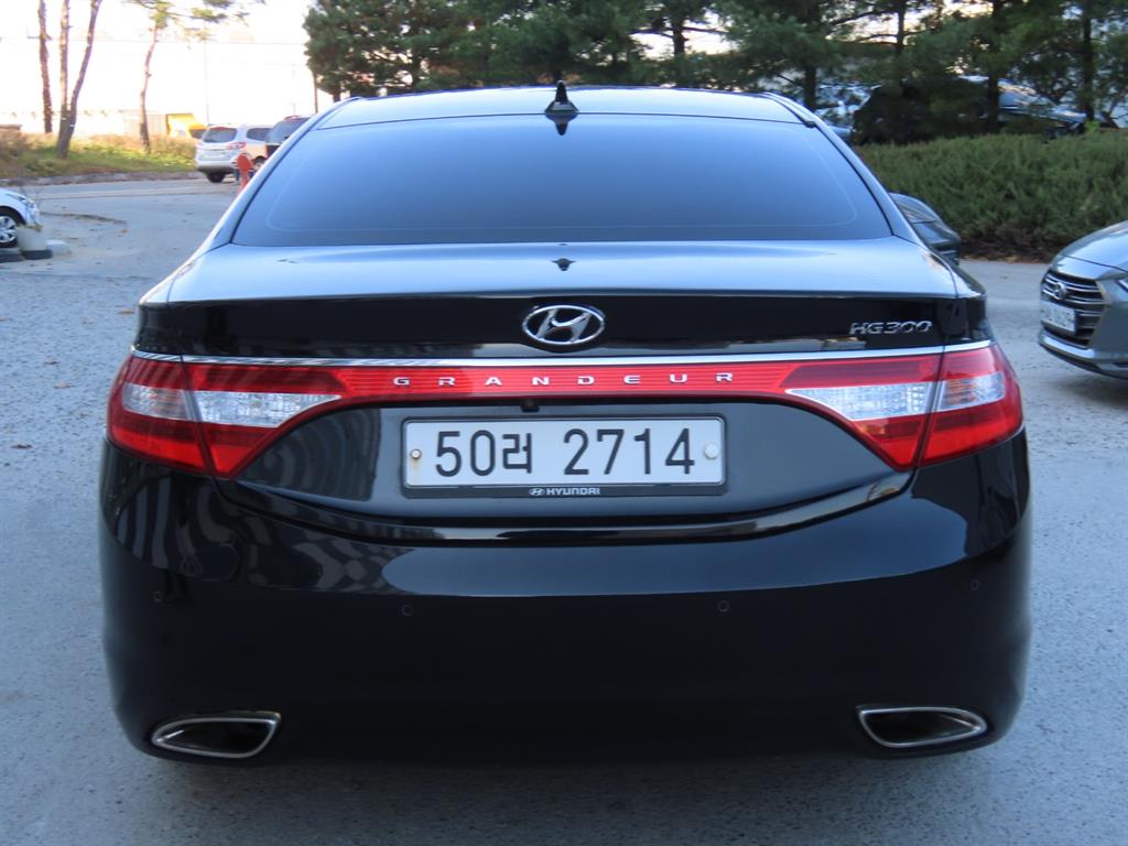 HYUNDAI Grandeur - Vista 7