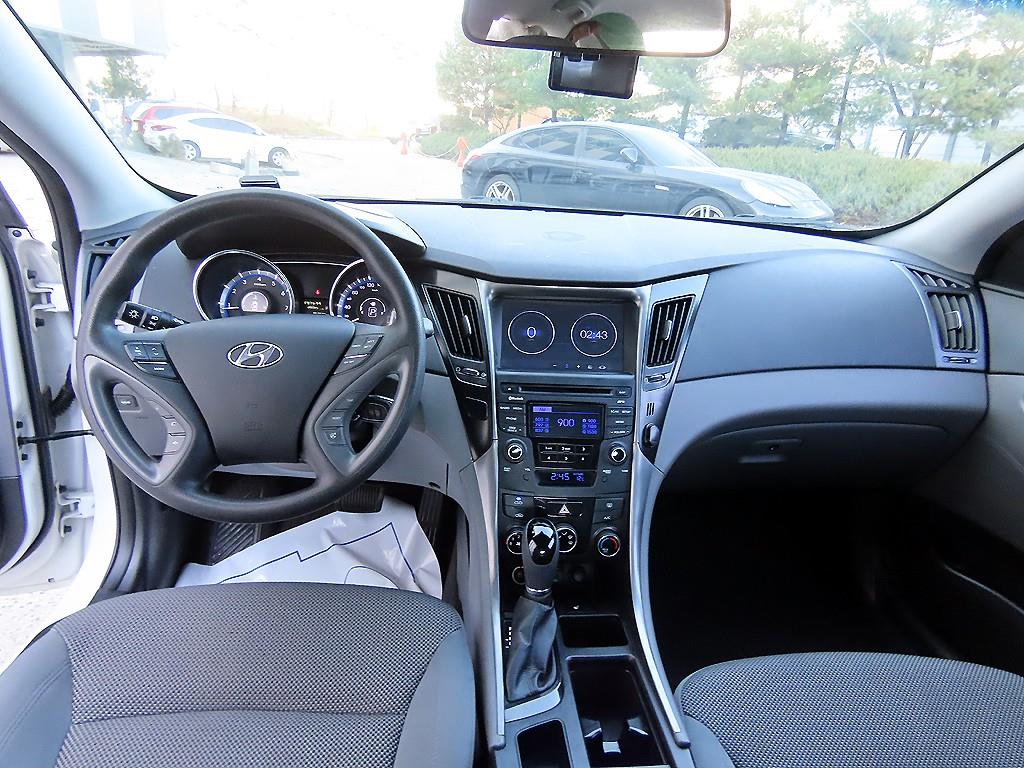 HYUNDAI Sonata - Vista 7