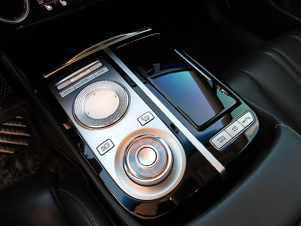 Genesis G80 - Vista 11