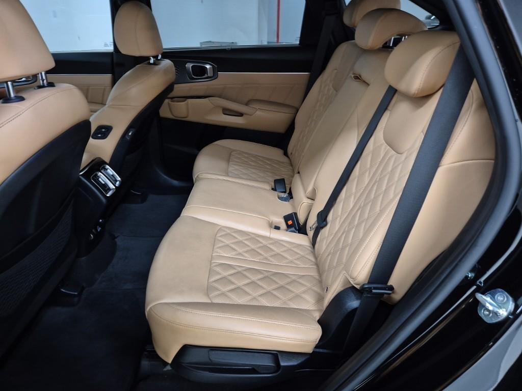 KIA Sorento - Vista 12