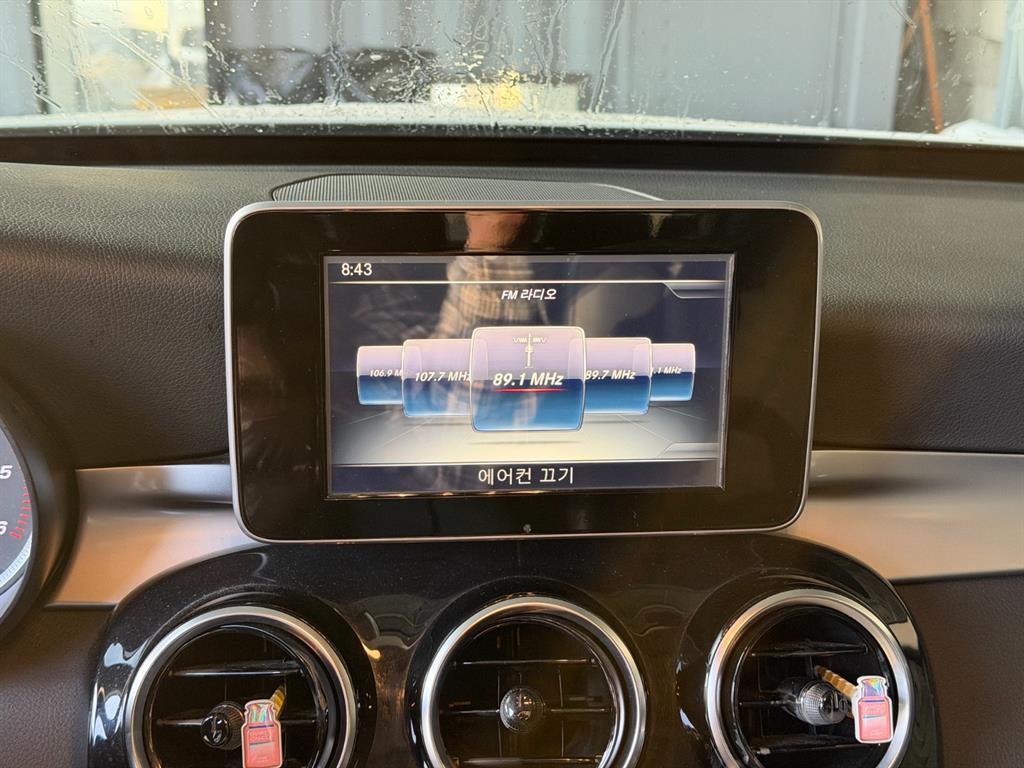 Mercedes Benz C Class - Vista 11