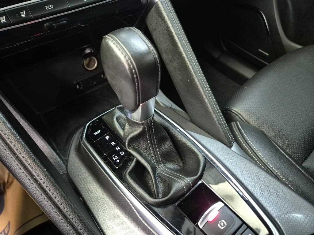 SAMSUNG QM6 - Vista 8