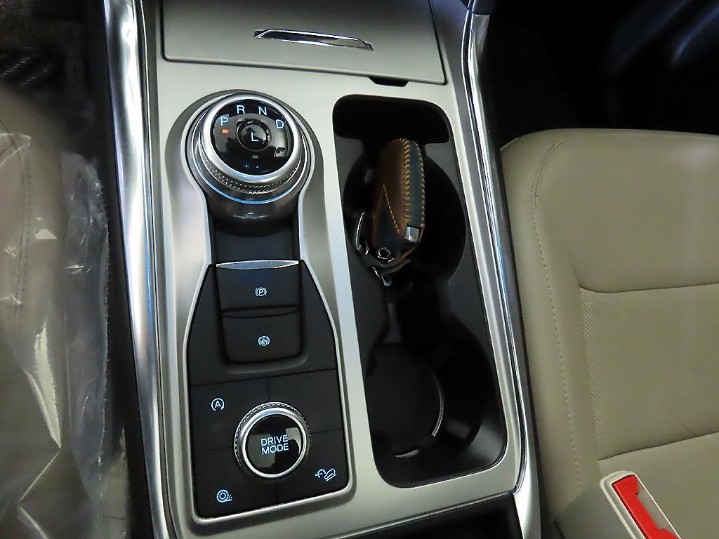 Ford Explorer - Vista 12