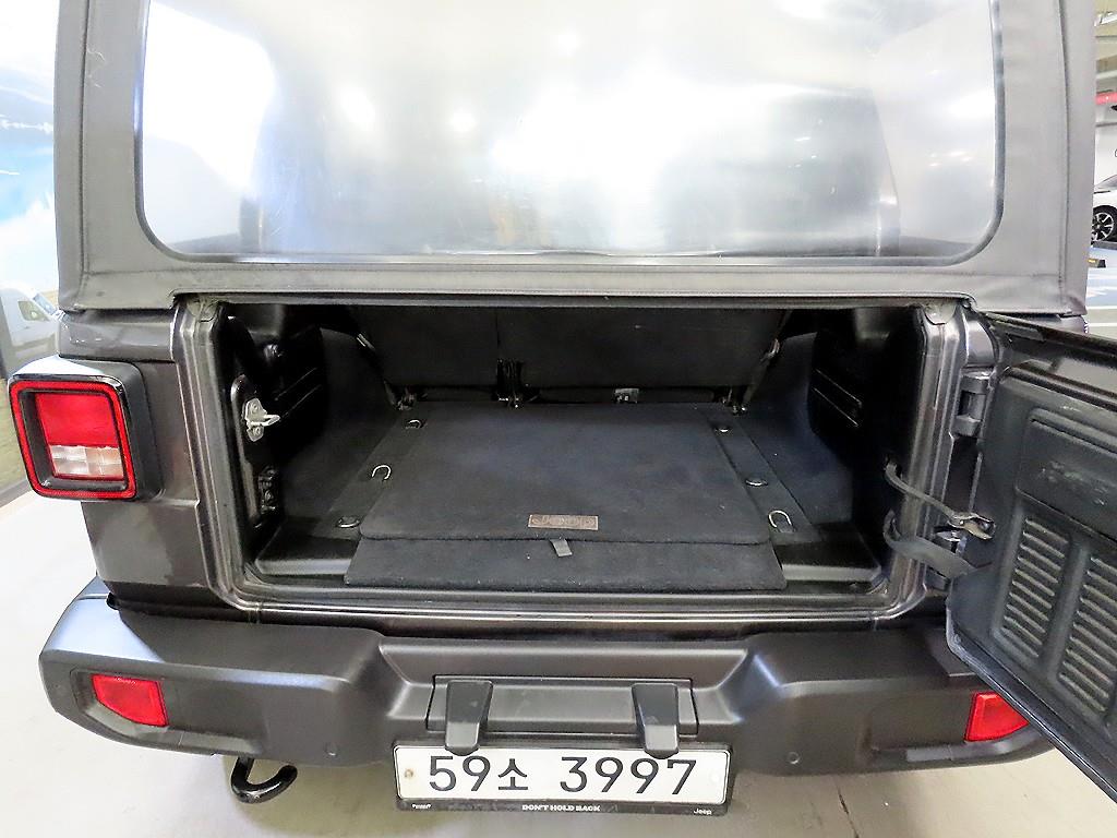 Jeep Wrangler 2018 Gris - Importación desde Corea - HF Imports Iquique - Foto 18