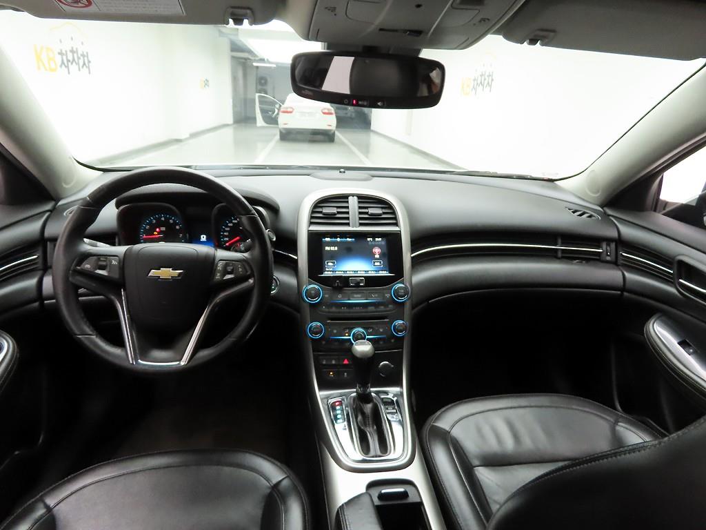 Chevrolet Malibu - Vista 7