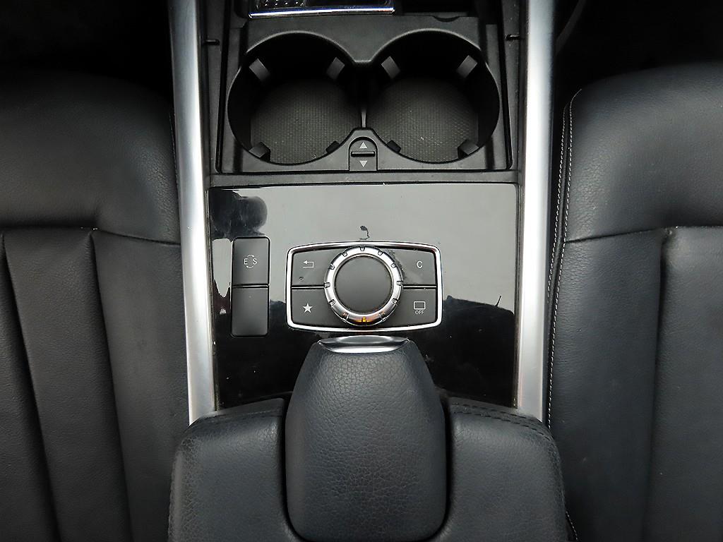 Mercedes Benz E class - Vista 10