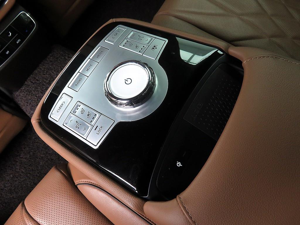 Genesis G80 - Vista 9