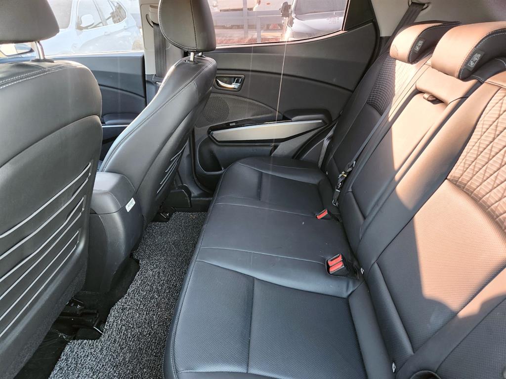 Ssangyong Tivoli - Vista 11