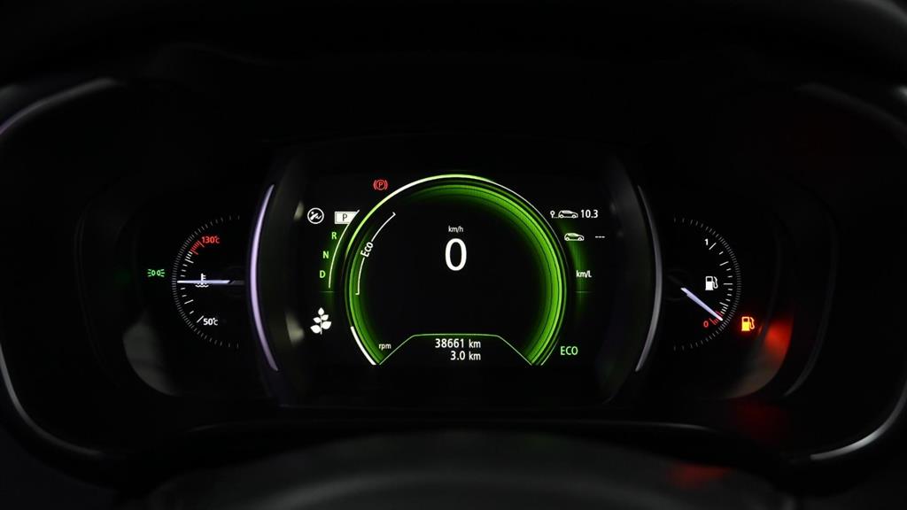 SAMSUNG QM6 - Vista 11