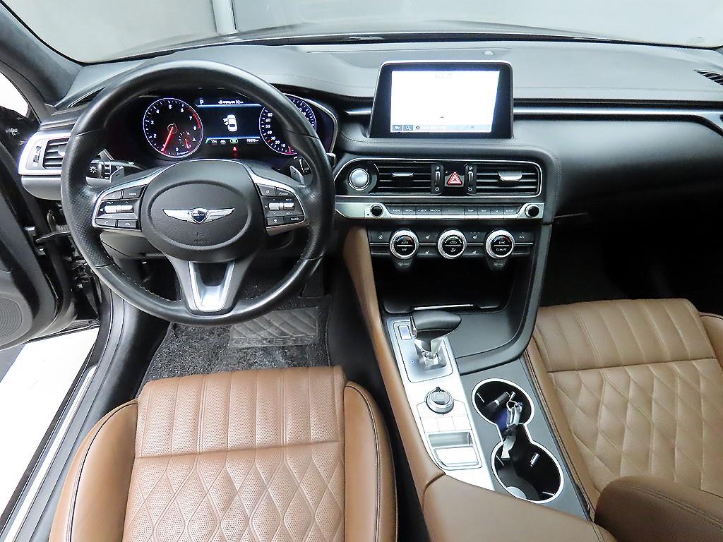 Genesis G70 - Vista 7