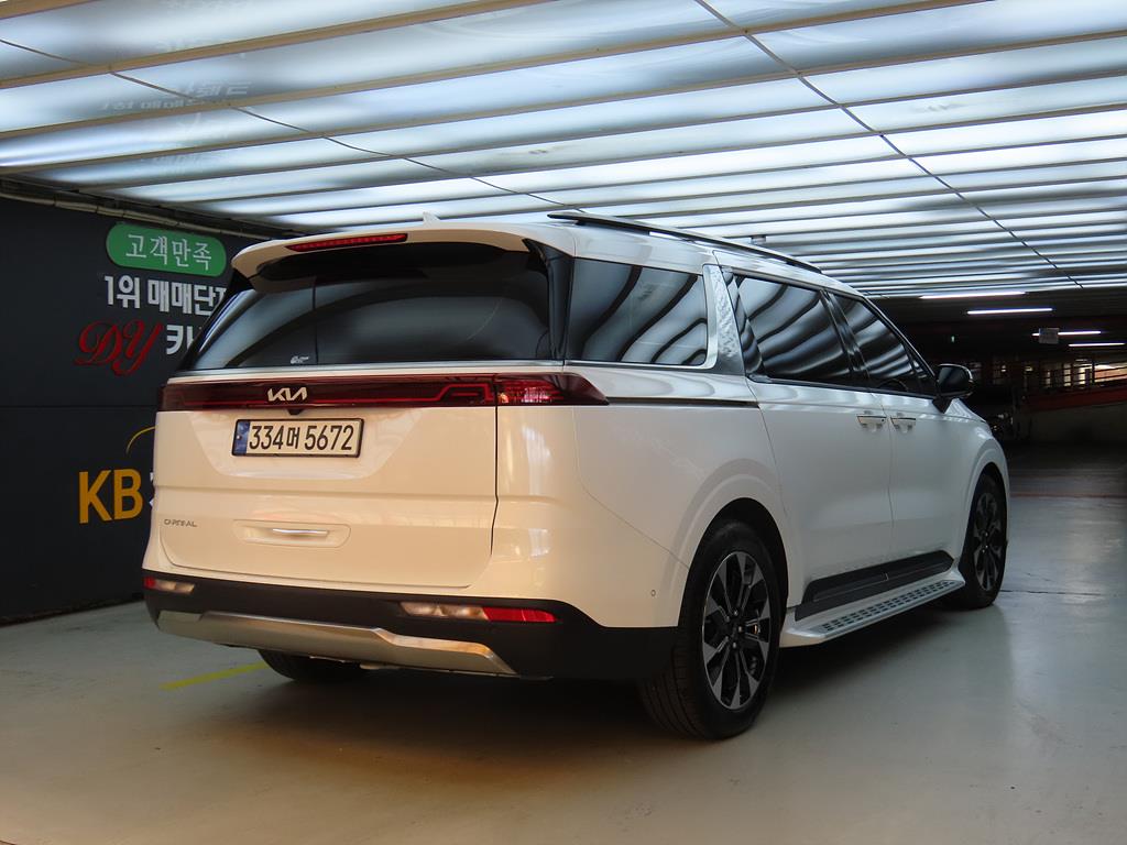 KIA Carnival - Vista 4