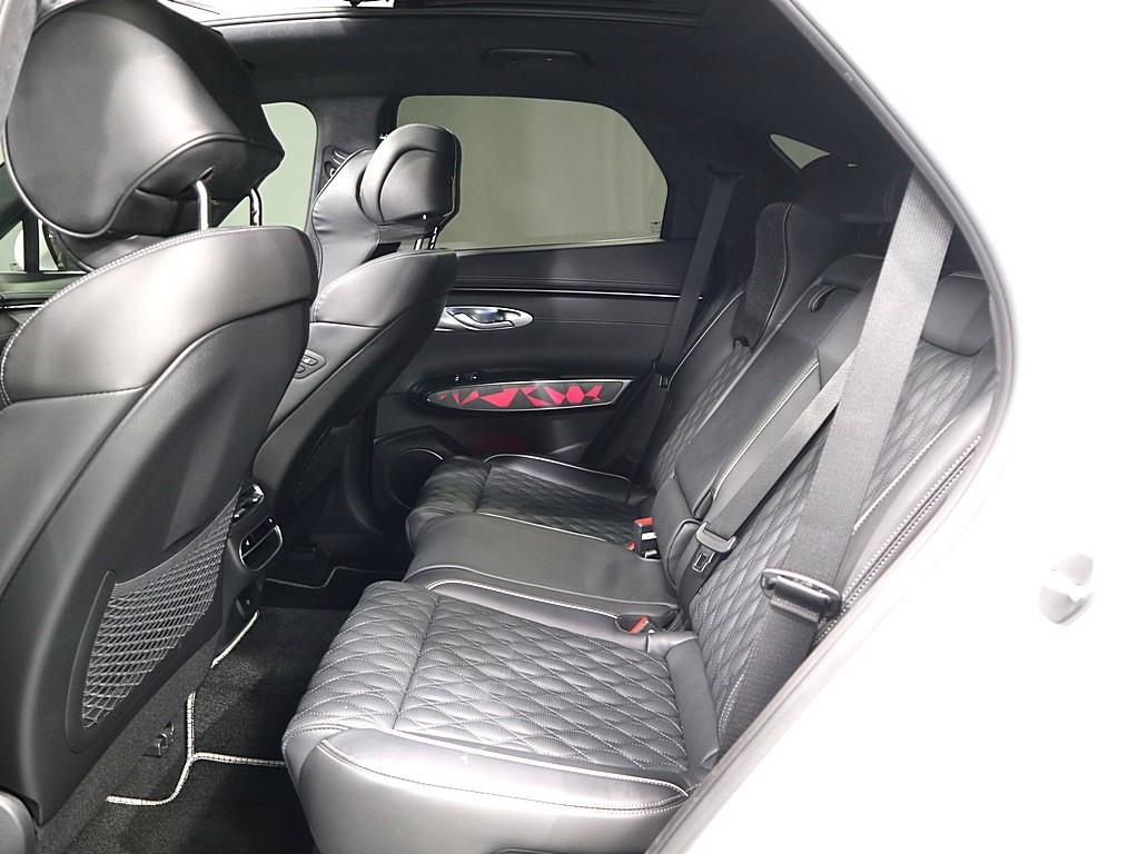 Genesis GV70 2022 Blanco - Importación desde Corea - HF Imports Iquique - Foto 19