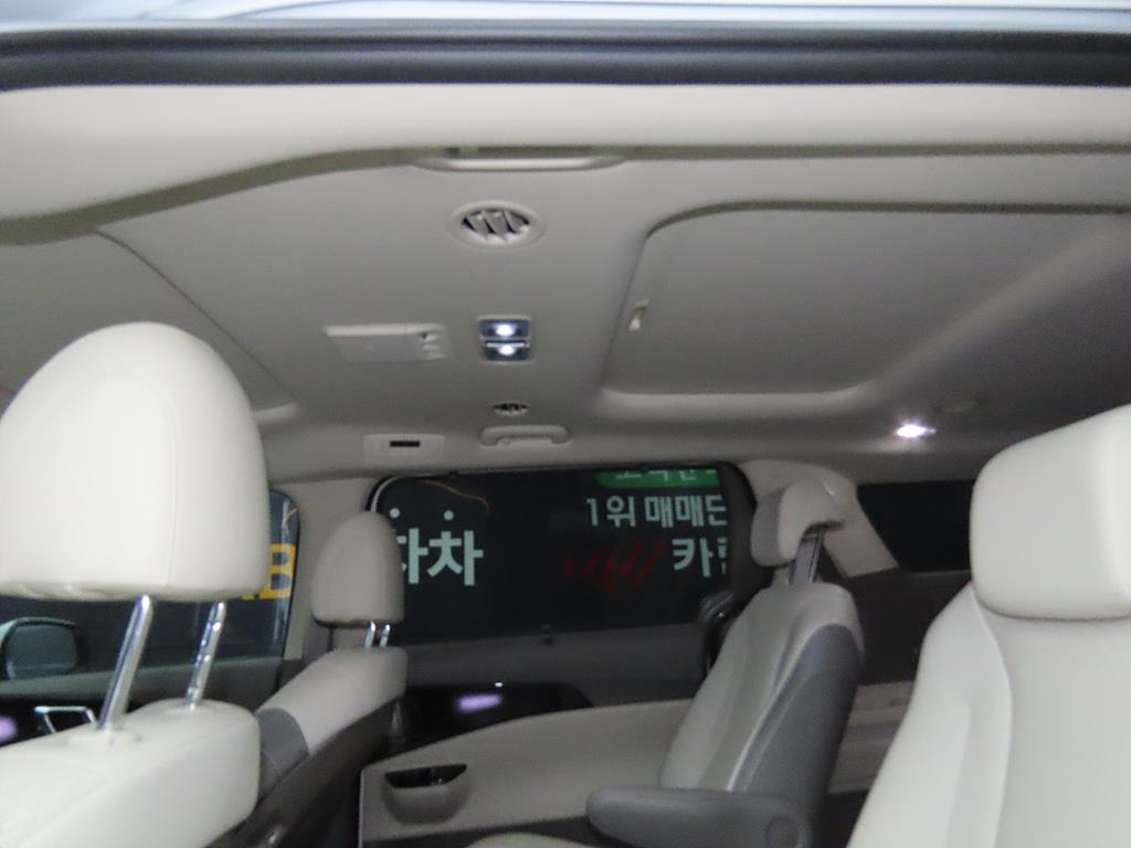 KIA Carnival 2023 Blanco - Importación desde Corea - HF Imports Iquique - Foto 13