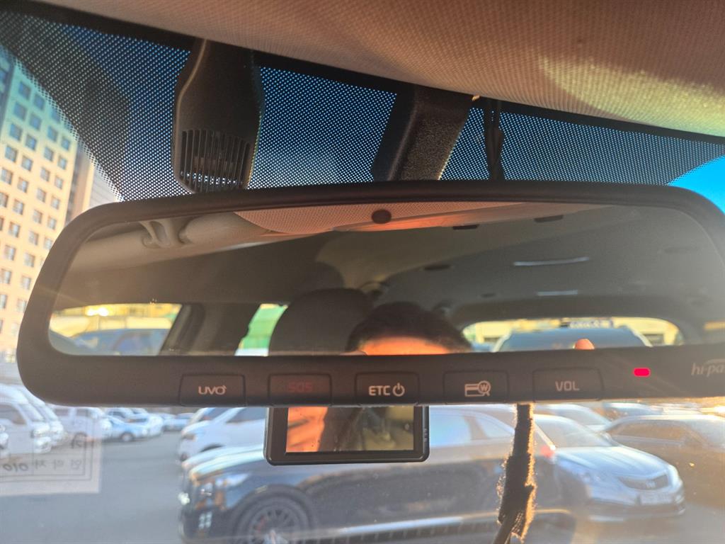 KIA Carnival 2019 Negro - Importación desde Corea - HF Imports Iquique - Foto 13