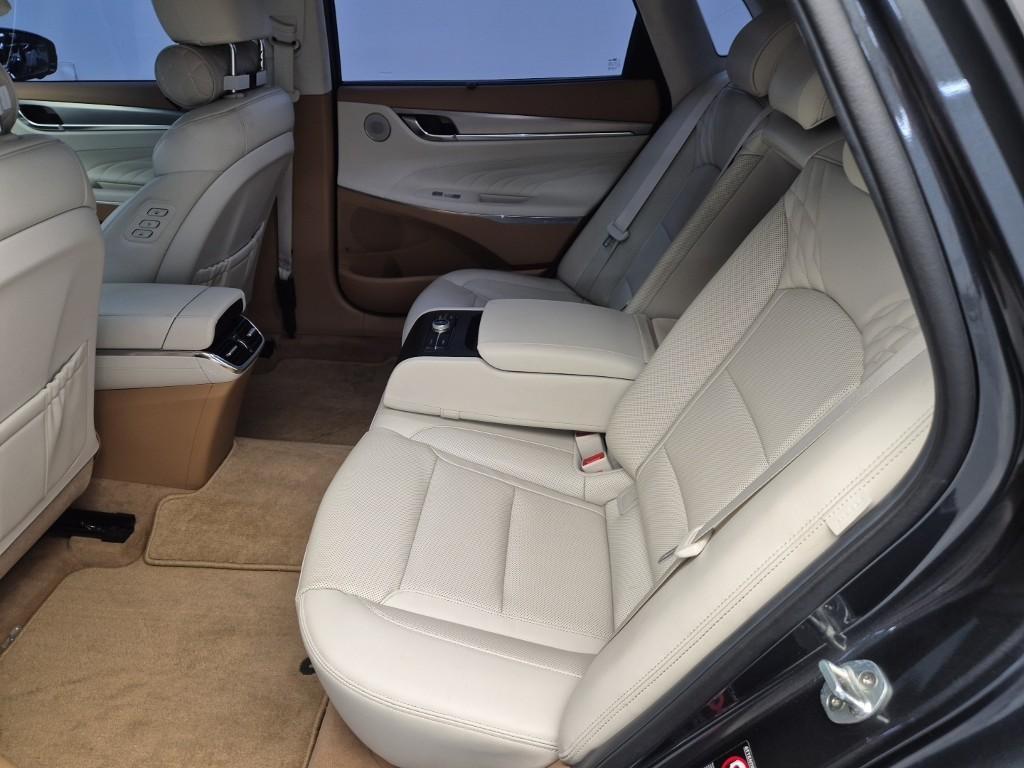 HYUNDAI Grandeur - Vista 8