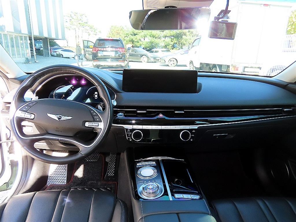 Genesis G80 - Vista 7