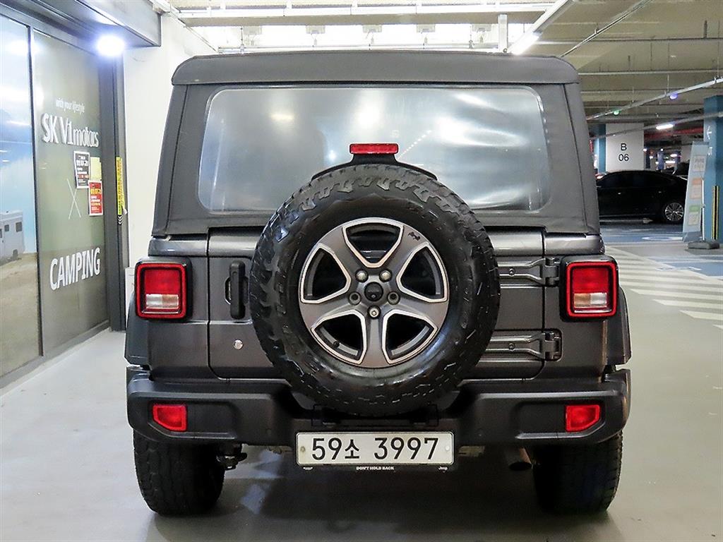 Jeep Wrangler - Vista 5