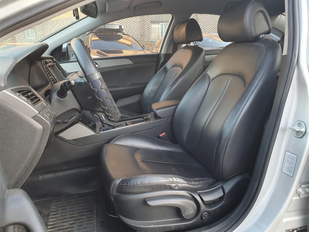 HYUNDAI Sonata - Vista 5