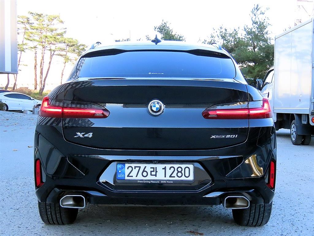 BMW X4 - Vista 4