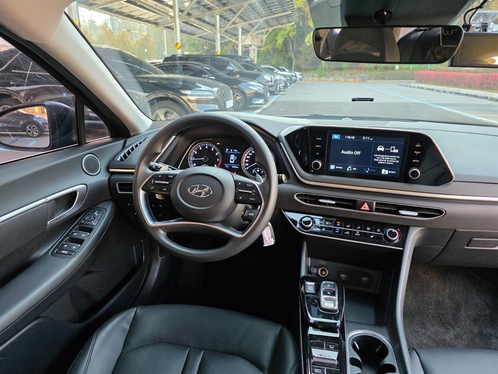 HYUNDAI Sonata - Vista 6