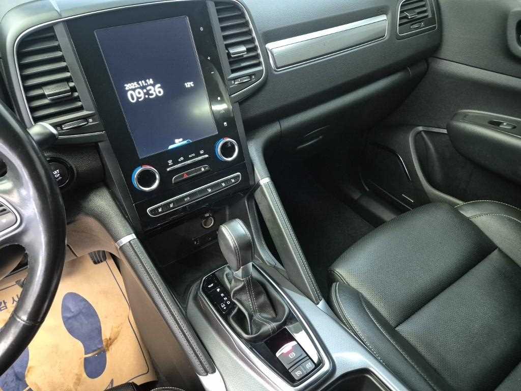 SAMSUNG QM6 - Vista 10