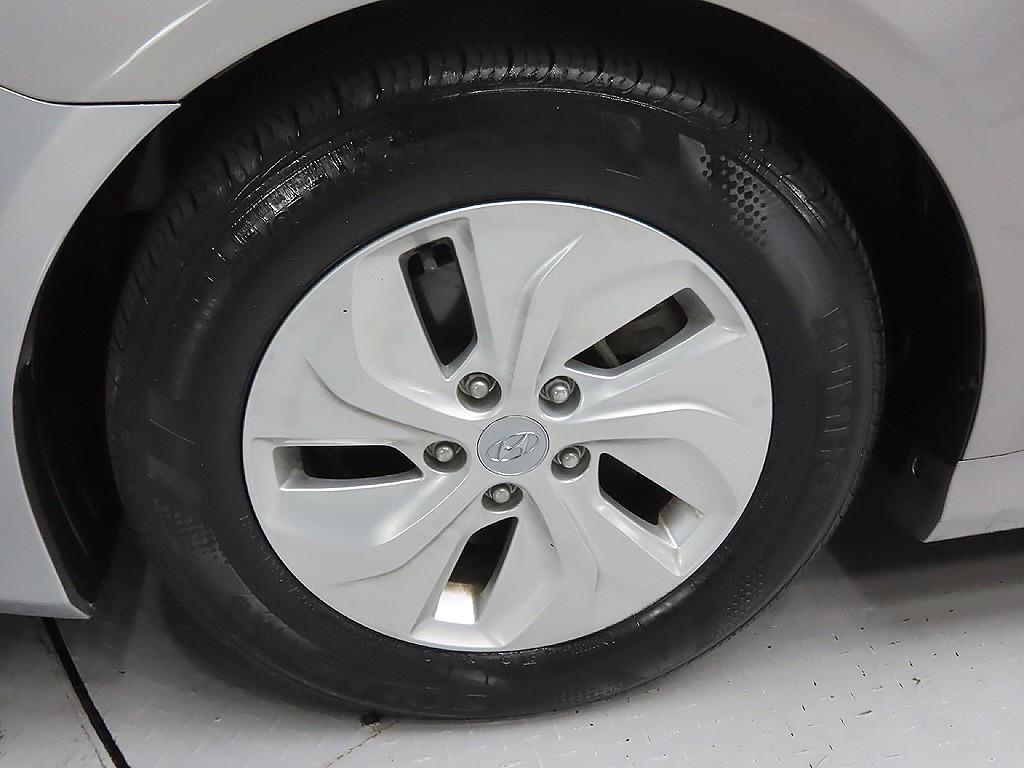 HYUNDAI Sonata - Vista 9