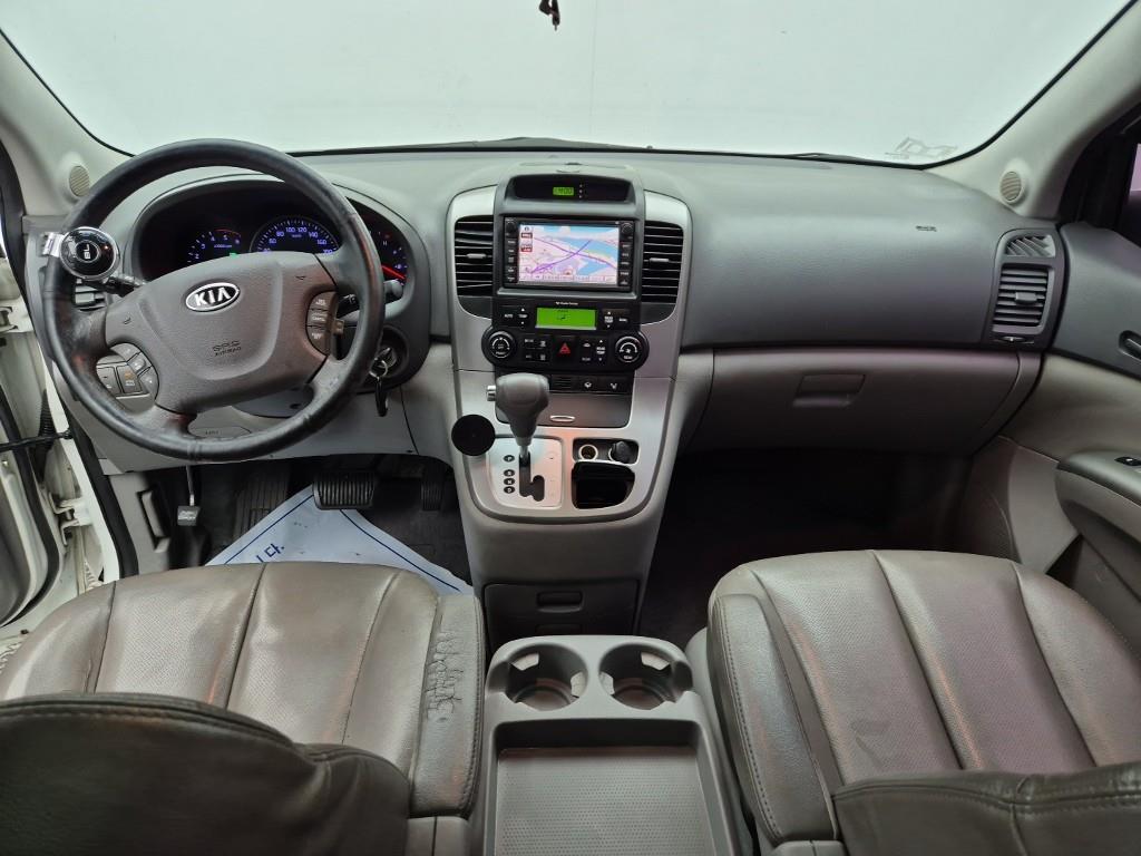 KIA Carnival - Vista 5